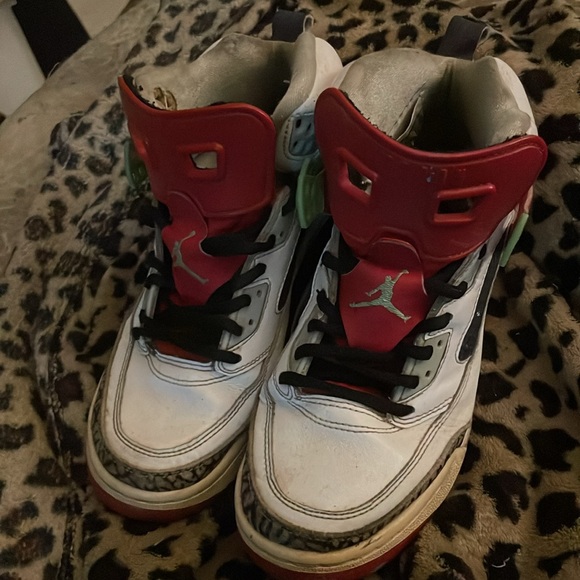 Jordan Retro 4s “Son of mars” wear is shown in photos. - Picture 4 of 5